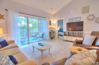 Riverwalk Unit 303 - 8