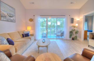 Riverwalk Unit 303 - 7