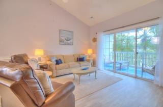 Riverwalk Unit 303 - 9