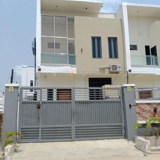 Clara Court - Lekki - 0