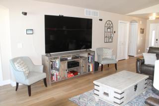 Charming & Cozy Gillette Home - 4