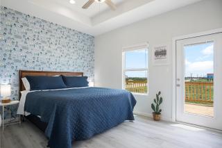 YELLOW ROSE! Stunning Beachfront 3BR w Wrap Around Deck & Amazing views - Gilchrist - 5