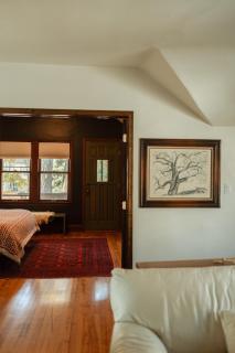 Styled comfort in NE Arts District - Minneapolis - 9