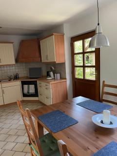 Stilvolle 3 Zimmer-Wohnung auf saniertem Resthof - - 3