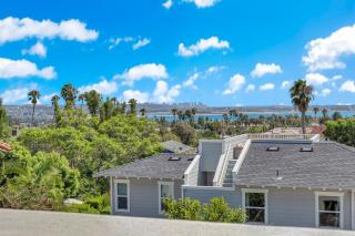 Sea Breeze - San Diego - 8