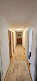 Large private house close to Metro - 3