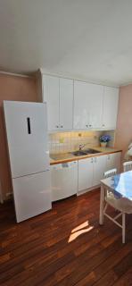 Large private house close to Metro - 6