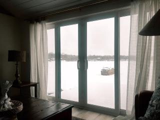 Lakefront Girls getaway Romantic Retreat low fees - Howe - 7