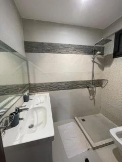 Elegant Flat in Almadies Near Beach and Shops - Dakar - 5