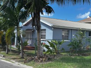 Eve's Bungalow - 7