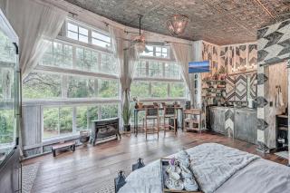 The Raven Treehouse - - 0