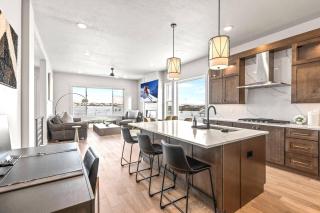 Mountain Getaway Air Hockey E-Bike Ping Pong - 6