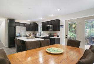 Fun Filled Forest Vibes 6BDR Home S of DT TC 1942 - Traverse City - 3