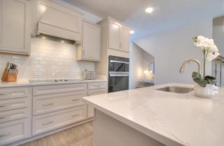 Beachside Bunker Stunning 3br 2 5bath - 2