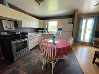 Cabot Trail Getaway with EV plug - 9