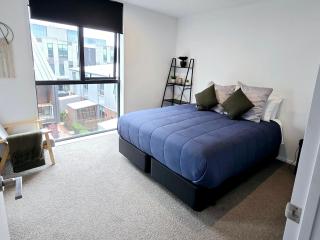 Modern Apartment in Central City Christchurch - 5