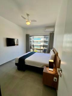 Praia do Forte 2 - Frente ao Mar - Pé na Areia - 1