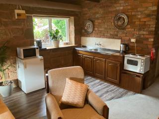 Rose Cottage - Hamilton - 2