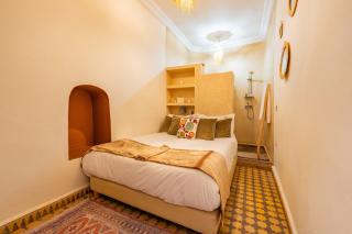 Little Riad 3 Rooms - Top emplacement 5 minuts from Place Jemaa el fna & souk - 4