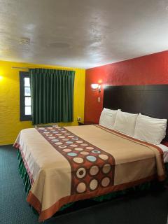 Holly Motel Southampton - Southampton - 2