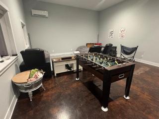 House with hot tub on over 2 acres - 9