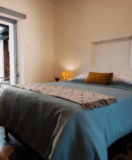 Central Hostel Philos - Antigua Guatemala - 1