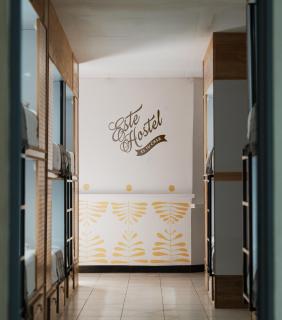 Central Hostel Philos - 4