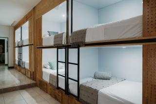 Central Hostel Philos - 3