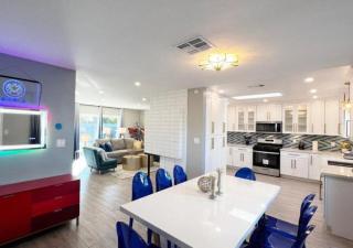 MagicwayVillas HeroHouse Pool and Spa - Fullerton - 2