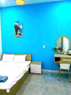 Santorini House and Coffee - Danang - 6