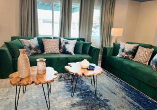 MagicwayVillas Avetar Villa - 5 Bedroom 3 Bath - Spa and Splash Pad - Anaheim - 1