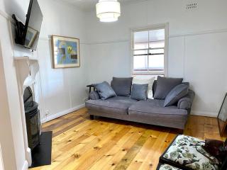 The Merchant's Nook - Armidale - 9