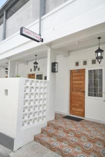 Motel Molly Boutique Rooms Seminyak - Seminyak - 2