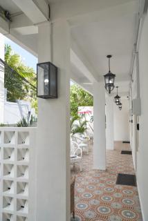 Motel Molly Boutique Rooms Seminyak - Seminyak - 1