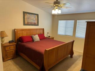 Falcon Field within mins of Gated Condo - Mesa - 7