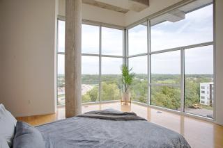 5M600- Two Bedroom Penthouse - Nashville - 7