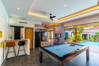 Layan Cove, Semi-4BR In-Outdoor Living with Pool & Sauna - - 8