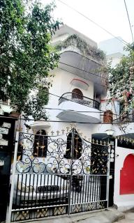Varanasi River View Holiday Homestay Dormitory and Hostel - Varanasi - 7