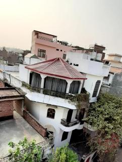 Varanasi River View Holiday Homestay Dormitory and Hostel - Varanasi - 5
