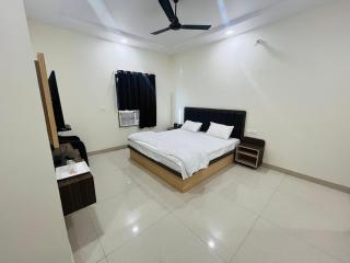 Hotel Rajdeep - 3