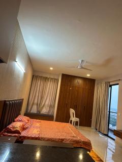 Serenity Skyline - Vrindāvan - 2