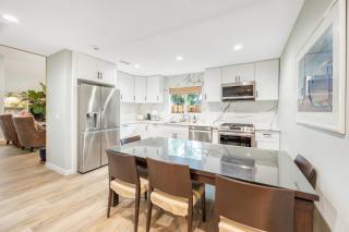 Remodeled House Near Disneyland - 7