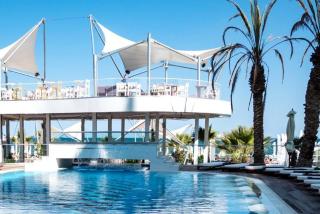 White Tower Mamaia Prestige Apartments - 3