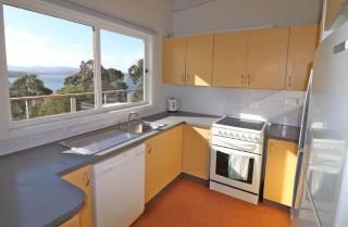 60 Karbeethong Avenue - Mallacoota - 4