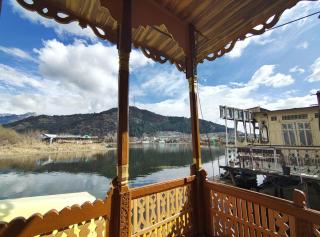 Houseboat New Jahangir And Morning Car - Srinagar - 5