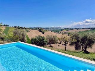 Room in Holiday house - Historic house with swimming pool, barbecue, gym in Senigallia - The Girasole - Ponticelli - 7