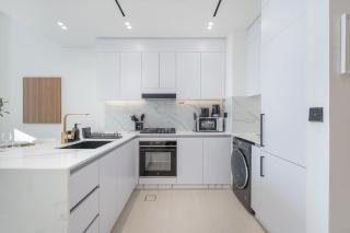 StayShort - Ravishing 1 Bedroom in Binghatti Amber - 1