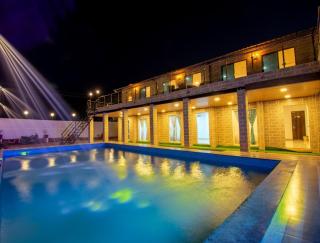 EMPYREAN STAY II 6BHK II SAMRAT VILLA II AC II PVT POOL ll LARGEST POOL ll - Lonavala - 0