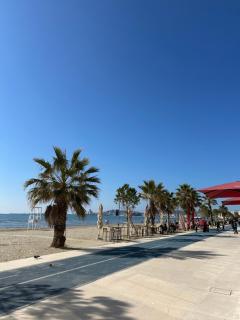 Seaside Grand Stay Apartment - Durrës - 4