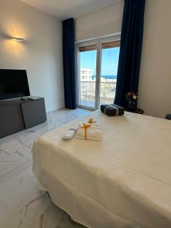 Luxury Melo Apartment - 1